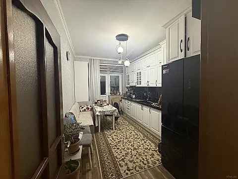 Satılır 3 otaqlı mənzil 115 m²