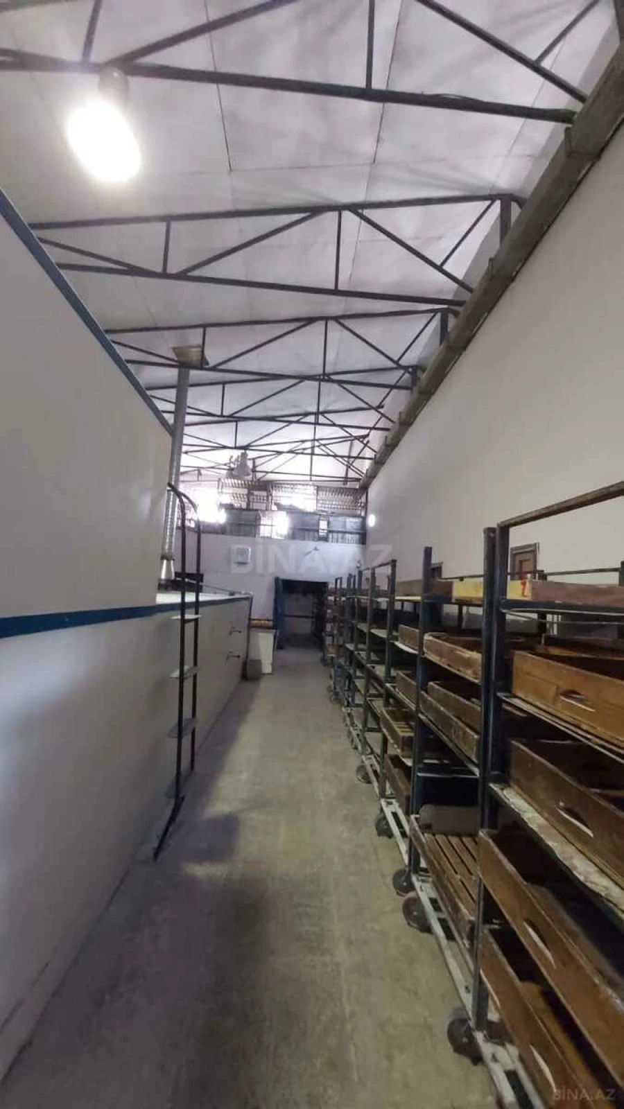 Satılır obyekt 1300 m²