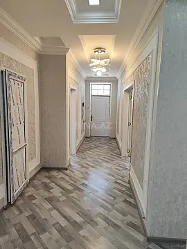 Satılır 5 otaqlı həyət evi 190 m²