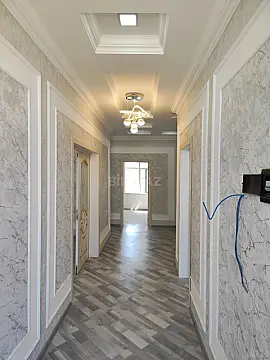 Satılır 5 otaqlı həyət evi 190 m²