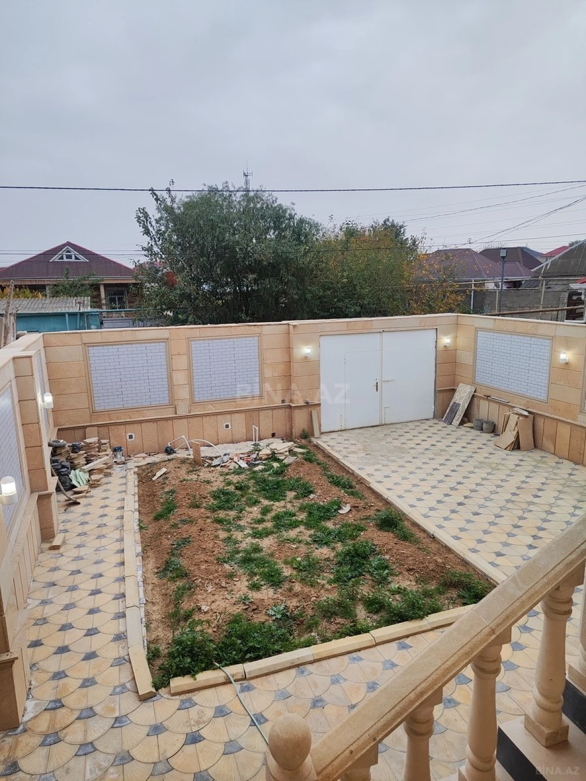 Satılır 5 otaqlı həyət evi 190 m²