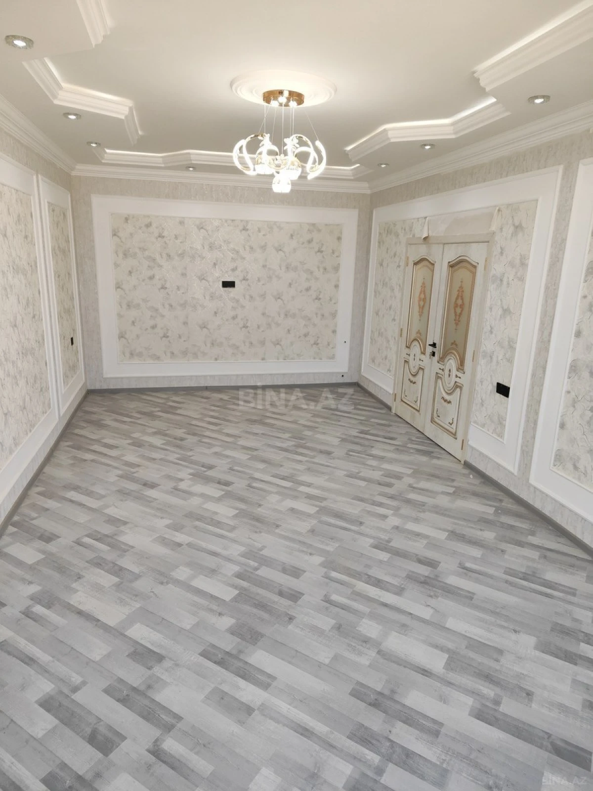 Satılır 5 otaqlı həyət evi 190 m²