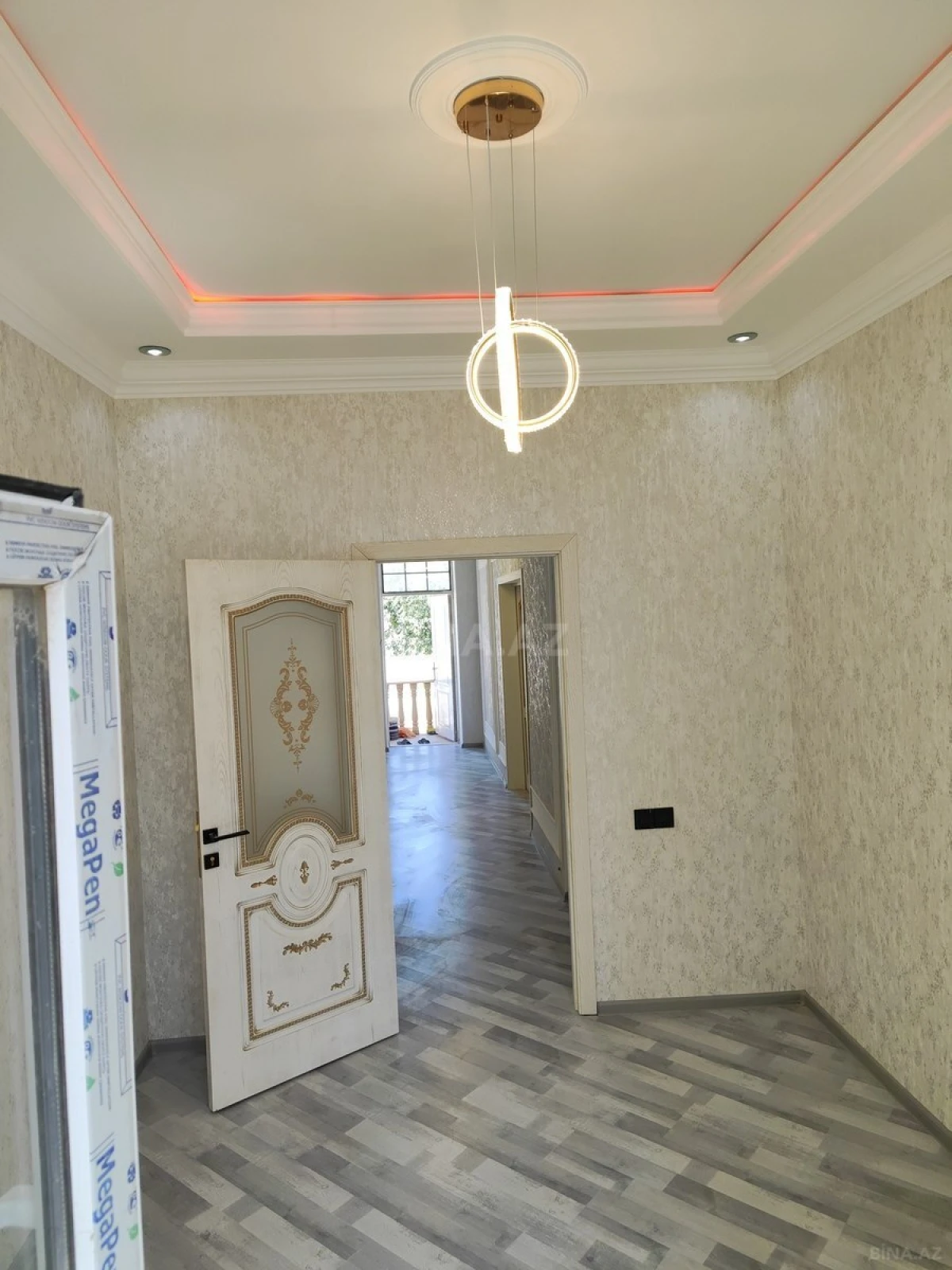 Satılır 5 otaqlı həyət evi 190 m²