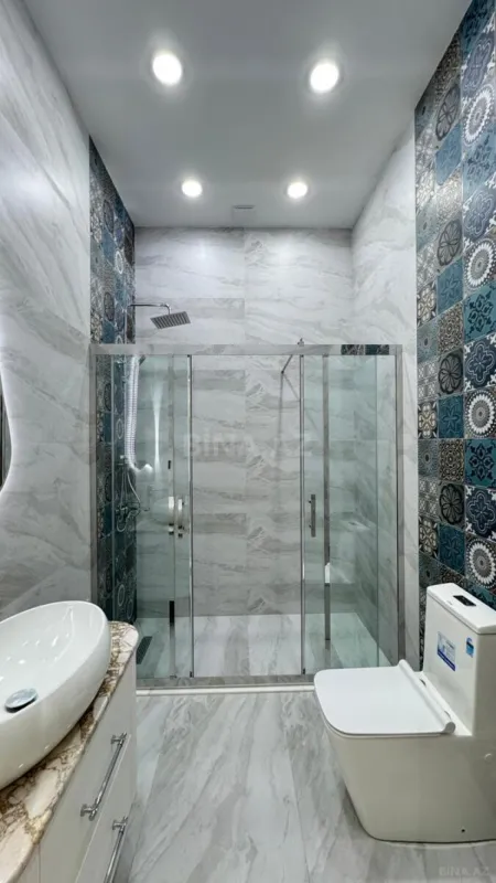 Satılır 5 otaqlı həyət evi 210 m²