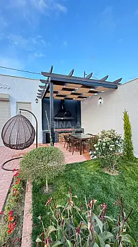 Satılır 5 otaqlı həyət evi 210 m²