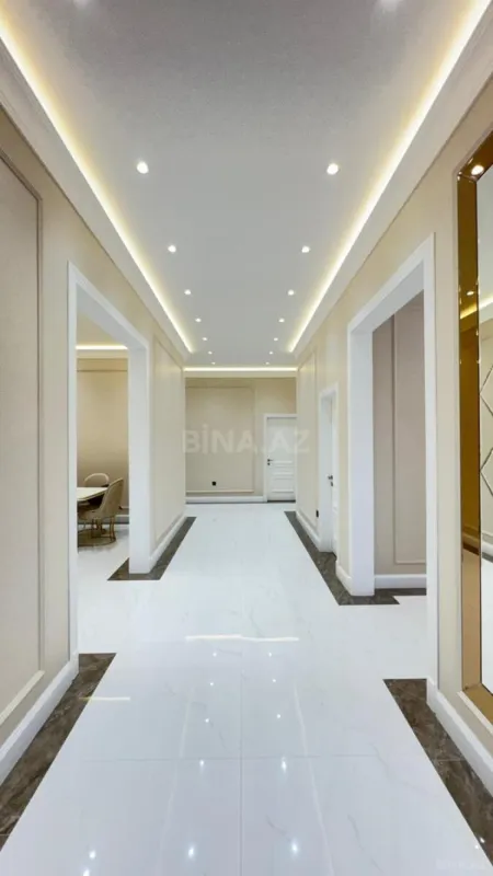 Satılır 5 otaqlı həyət evi 210 m²