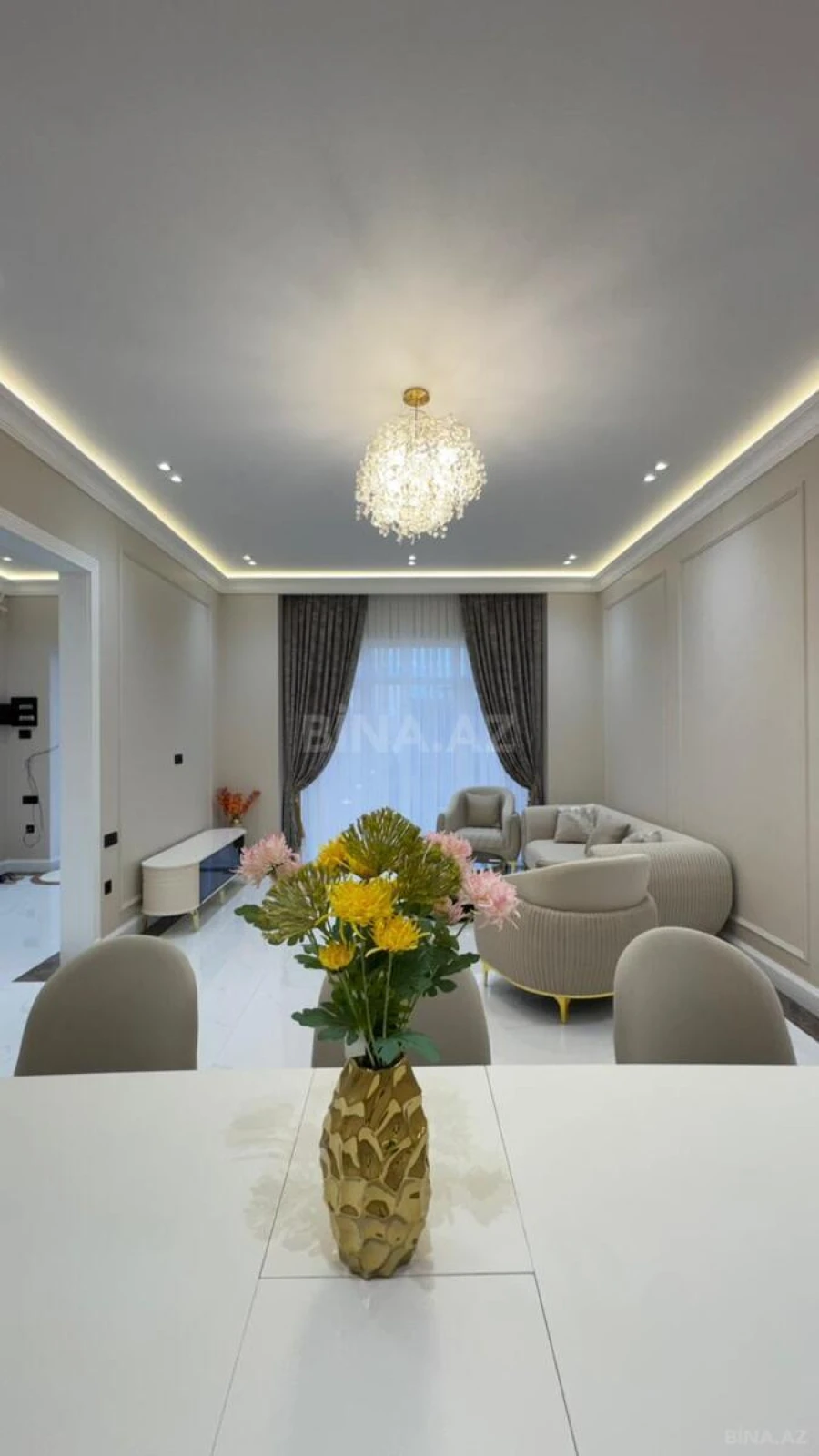 Satılır 5 otaqlı həyət evi 210 m²