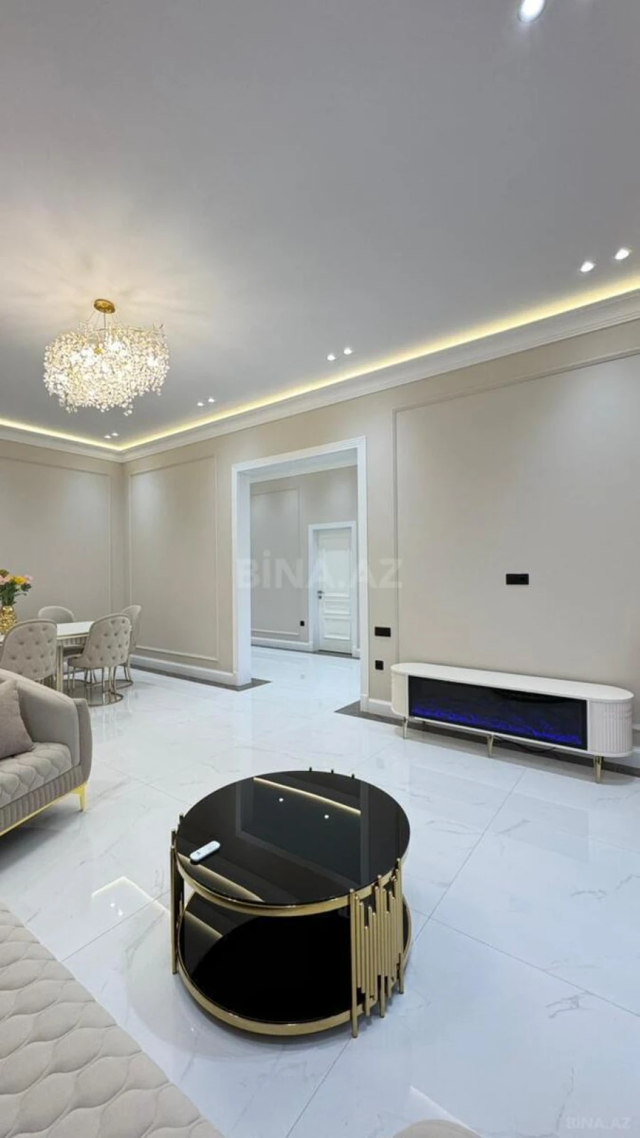 Satılır 5 otaqlı həyət evi 210 m²