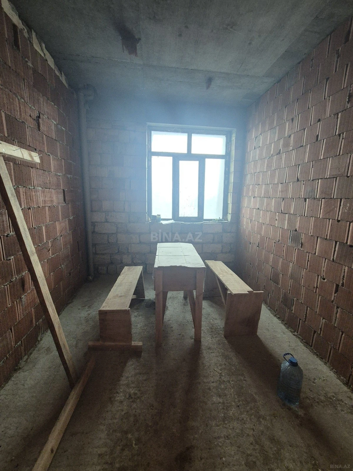 Satılır 2 otaqlı mənzil 70 m²