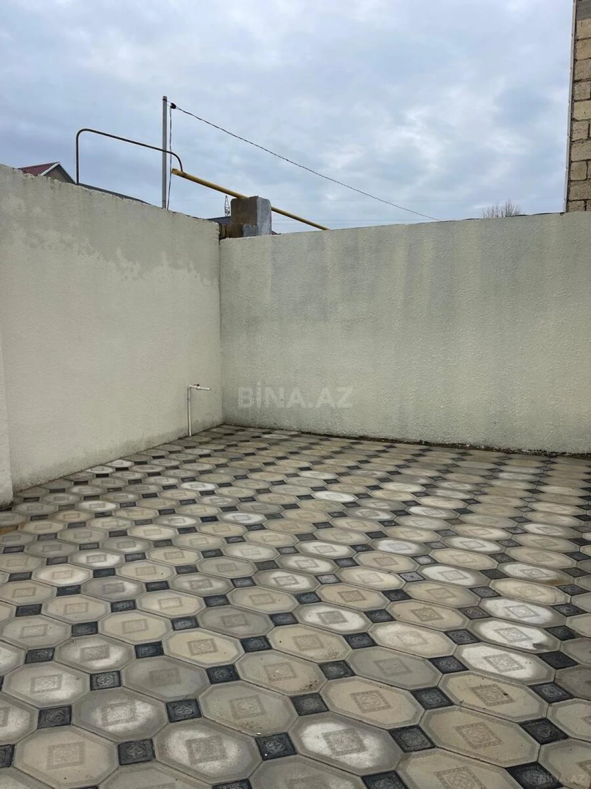 Satılır 2 otaqlı həyət evi 150 m²