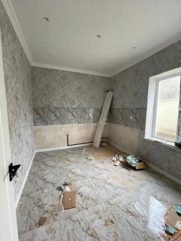 Satılır 2 otaqlı həyət evi 150 m²