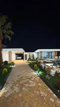 Satılır 5 otaqlı həyət evi 300 m²