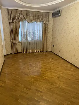 Kirayə verilir 3 otaqlı mənzil 135 m²