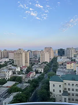 Kirayə verilir 3 otaqlı mənzil 135 m²