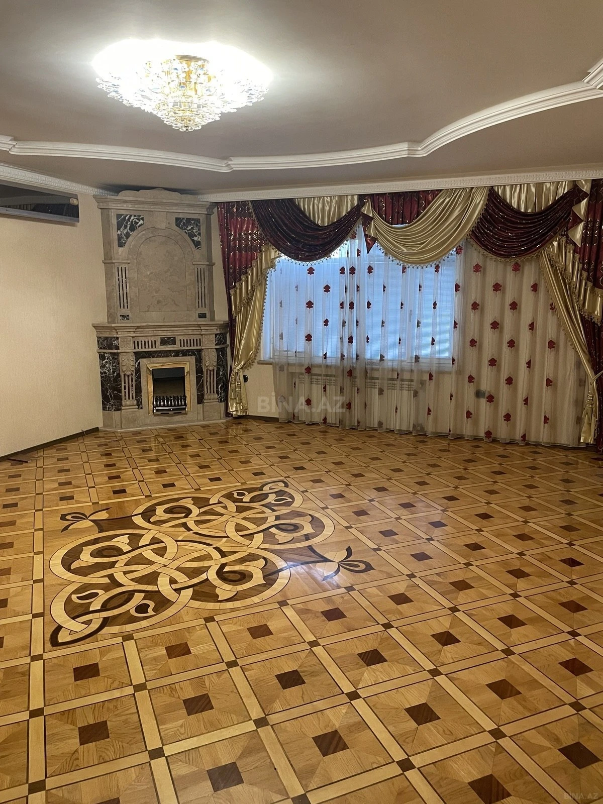 Kirayə verilir 3 otaqlı mənzil 135 m²