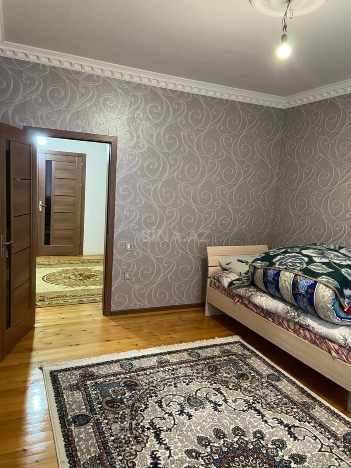 Satılır 7 otaqlı həyət evi 180 m²