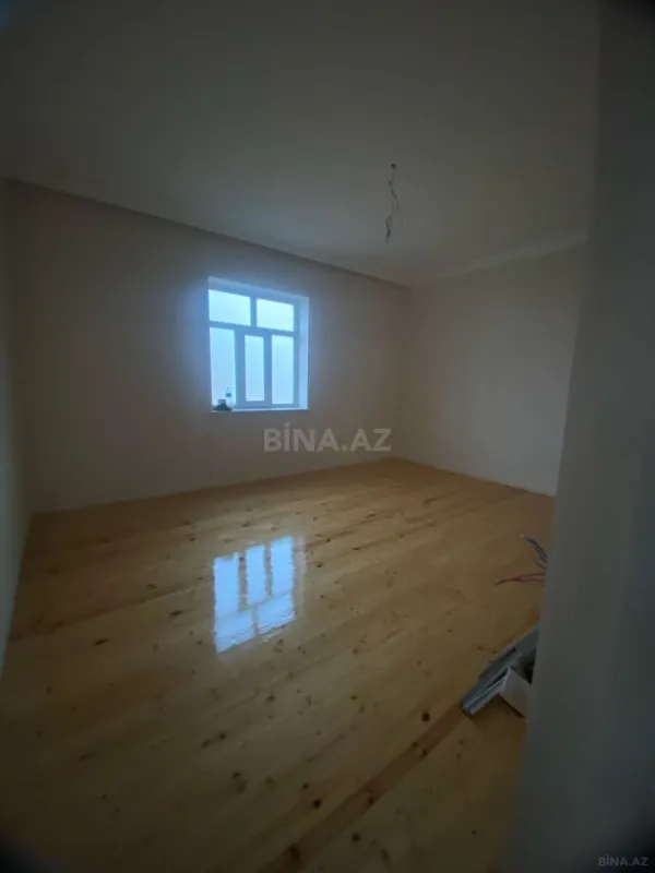 Satılır 8 otaqlı həyət evi 500 m²