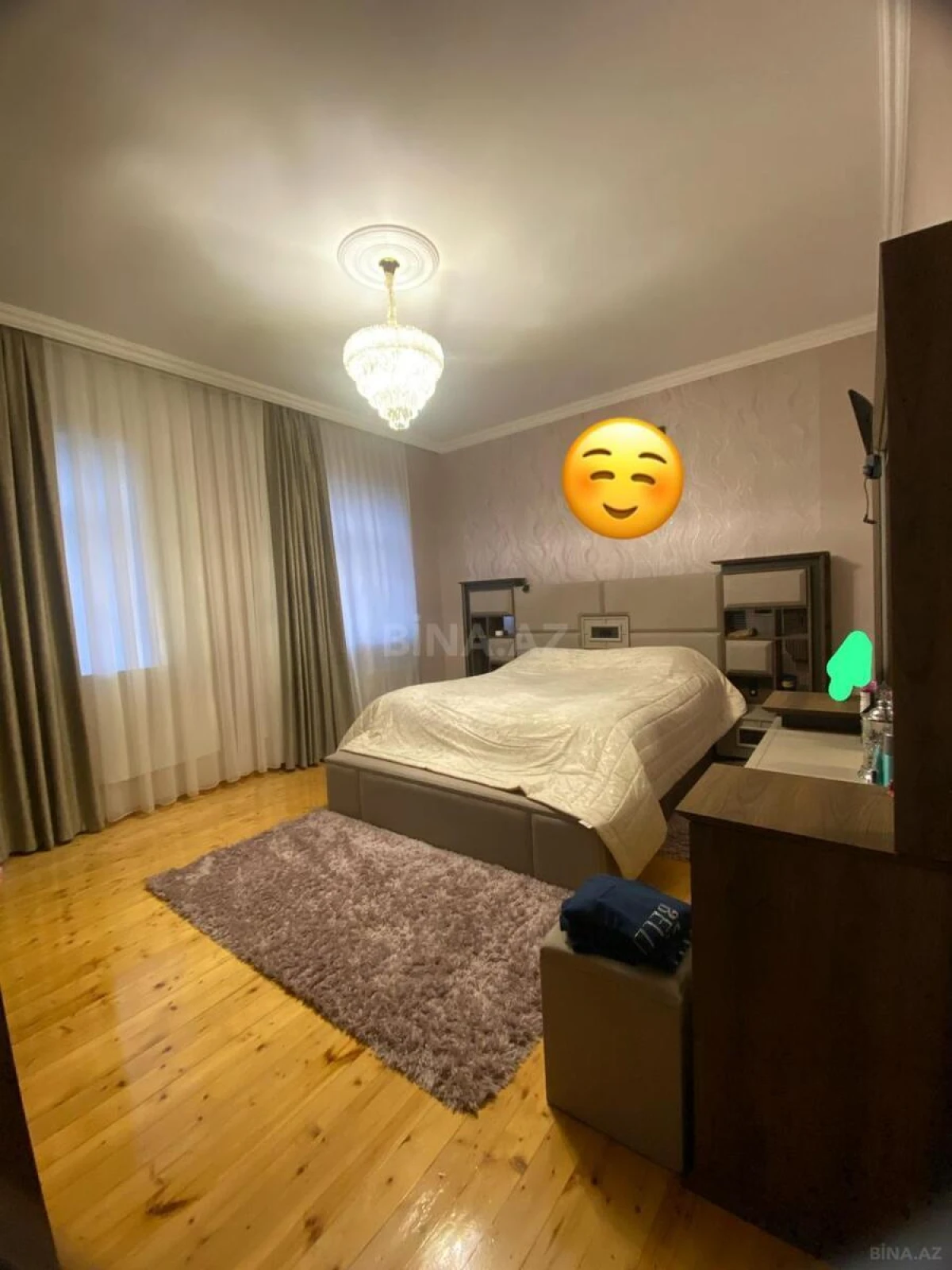 Satılır 8 otaqlı həyət evi 500 m²
