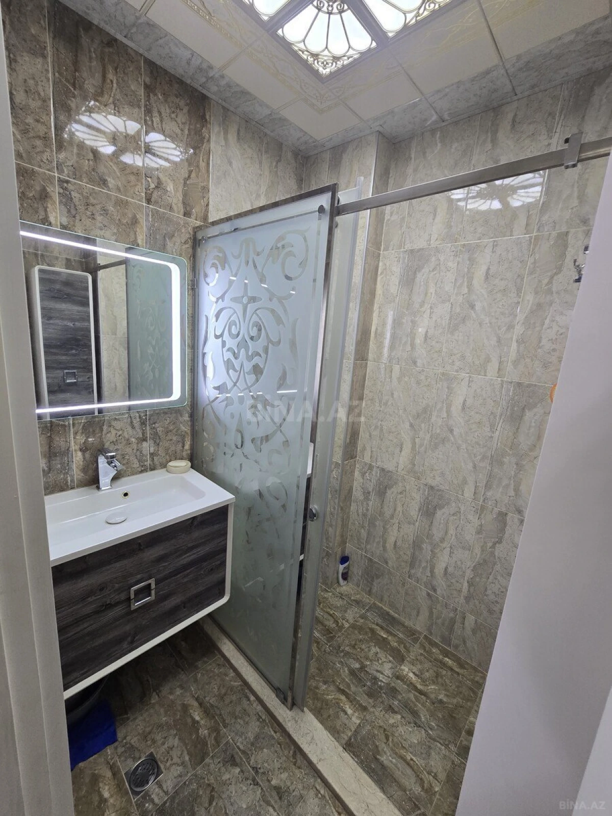 Satılır 2 otaqlı mənzil 66 m²