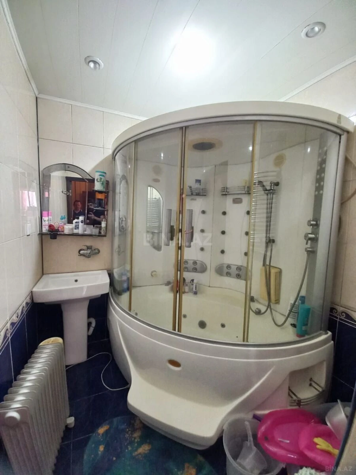 Kirayə verilir 8 otaqlı həyət evi 450 m²