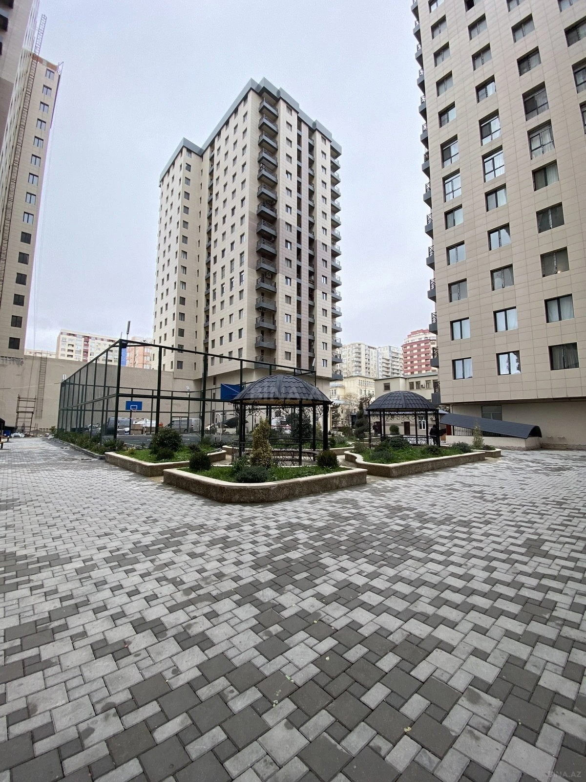 Satılır 2 otaqlı mənzil 80 m²