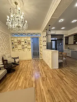 Kirayə verilir 2 otaqlı mənzil 50 m²