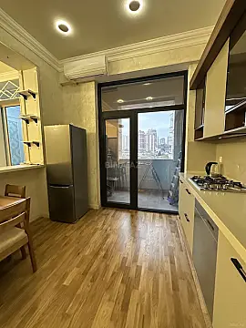 Kirayə verilir 2 otaqlı mənzil 50 m²