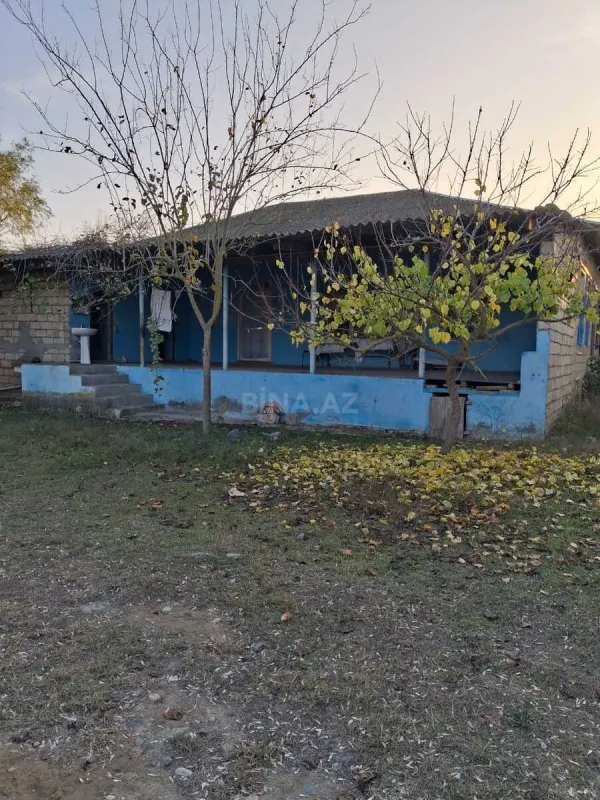 Satılır 4 otaqlı həyət evi 115 m²