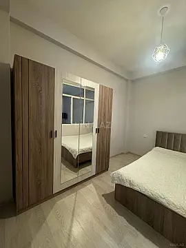 Kirayə verilir 2 otaqlı mənzil 60 m²