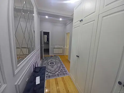 Kirayə verilir 2 otaqlı mənzil 70 m²