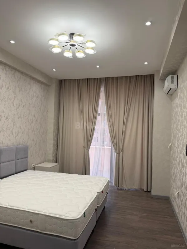 Satılır 2 otaqlı mənzil 91 m²