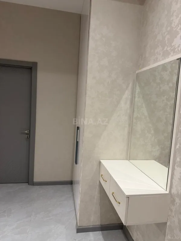 Satılır 2 otaqlı mənzil 91 m²