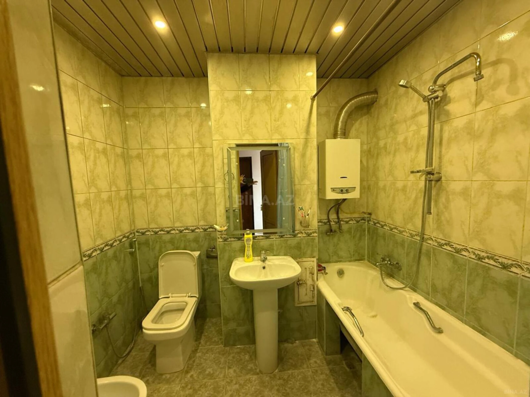 Kirayə verilir 2 otaqlı mənzil 60 m²