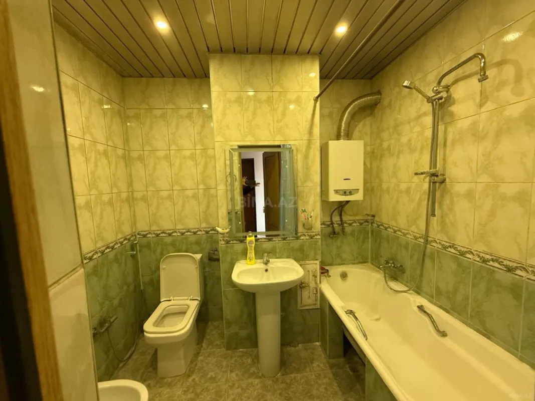 Kirayə verilir 2 otaqlı mənzil 60 m²