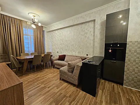 Satılır 2 otaqlı mənzil 47 m² — Bakı, Yeni Günəşli 2 otaq 47.00 m²