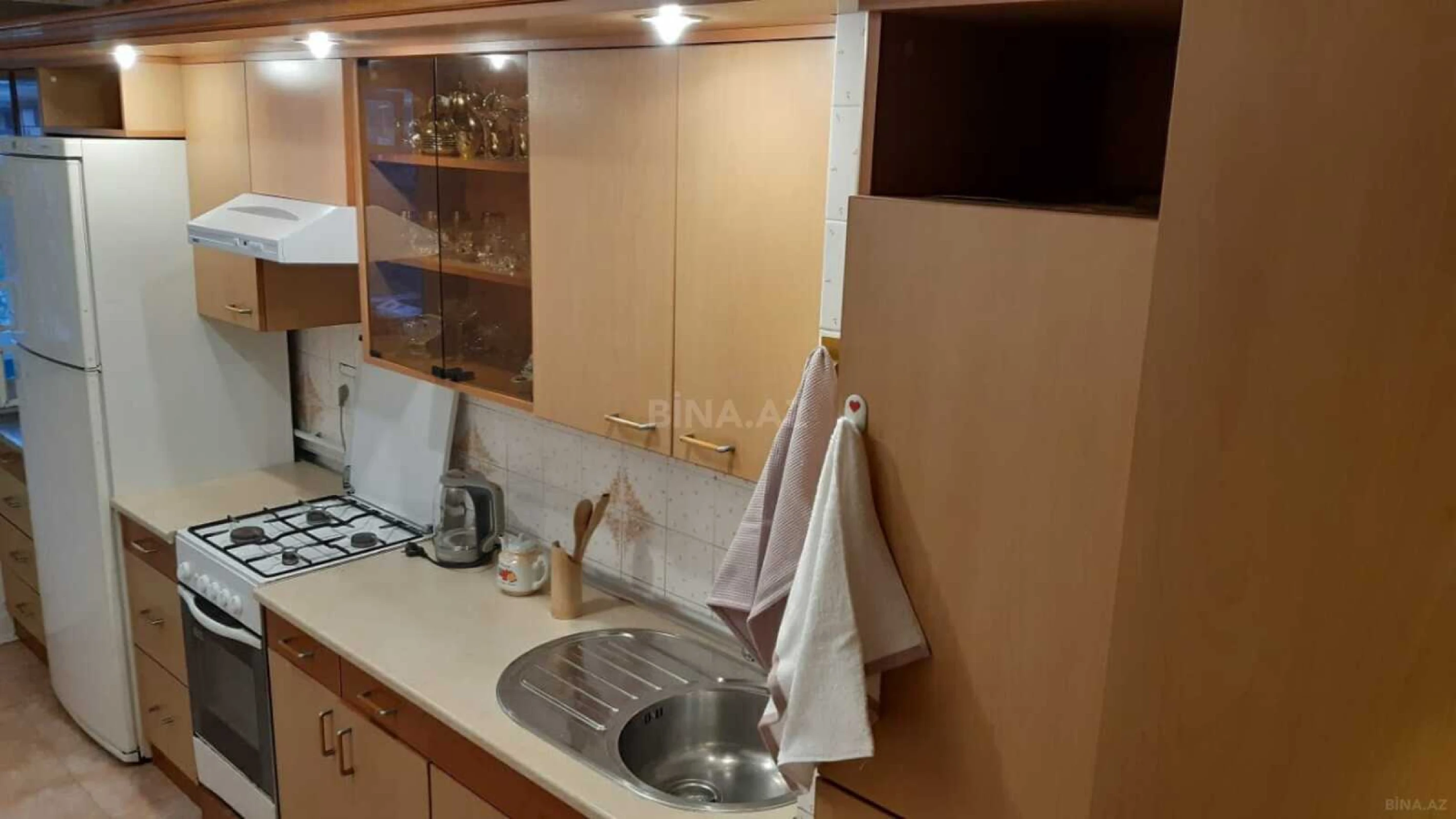 Kirayə verilir 3 otaqlı mənzil 95 m²