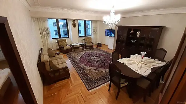 Kirayə verilir 3 otaqlı mənzil 95 m²