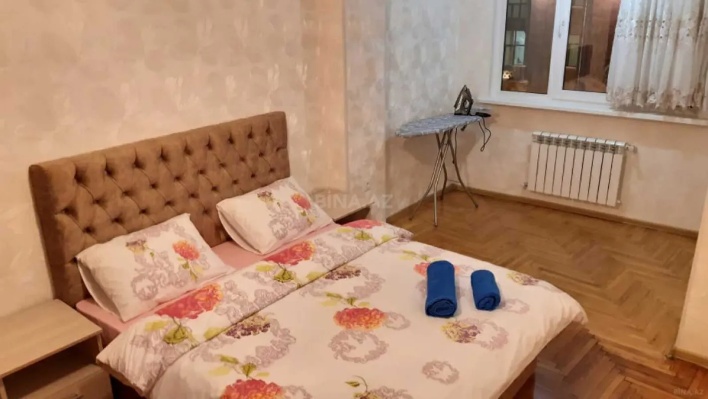 Kirayə verilir 3 otaqlı mənzil 95 m²