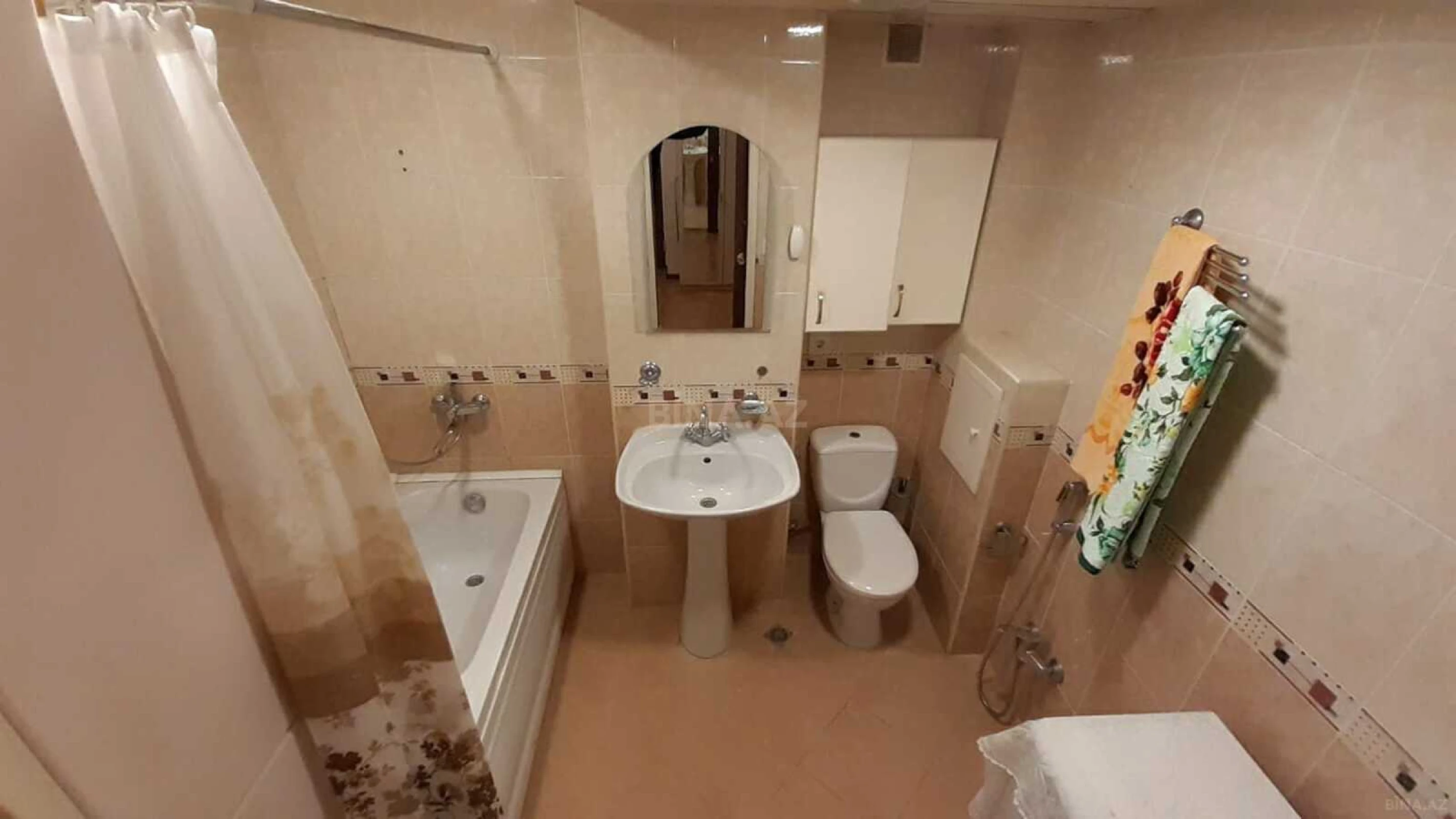 Kirayə verilir 3 otaqlı mənzil 95 m²