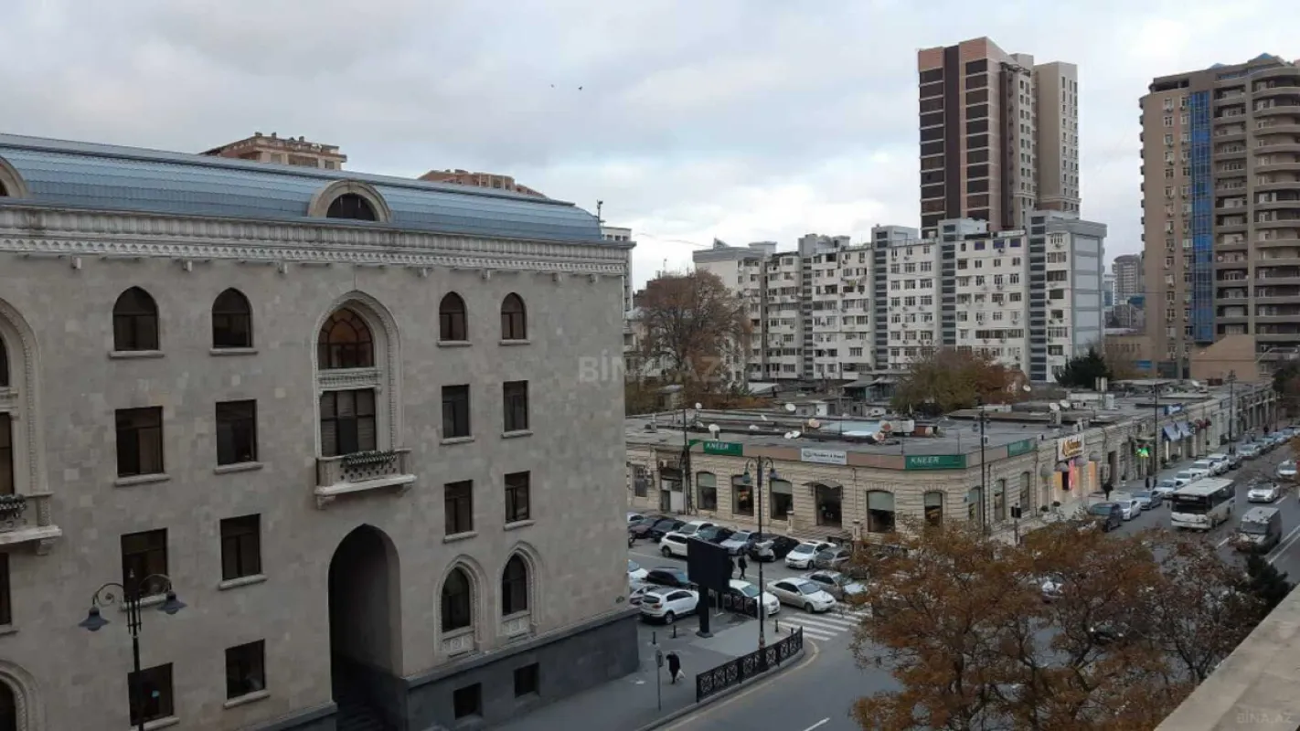 Kirayə verilir 3 otaqlı mənzil 95 m²