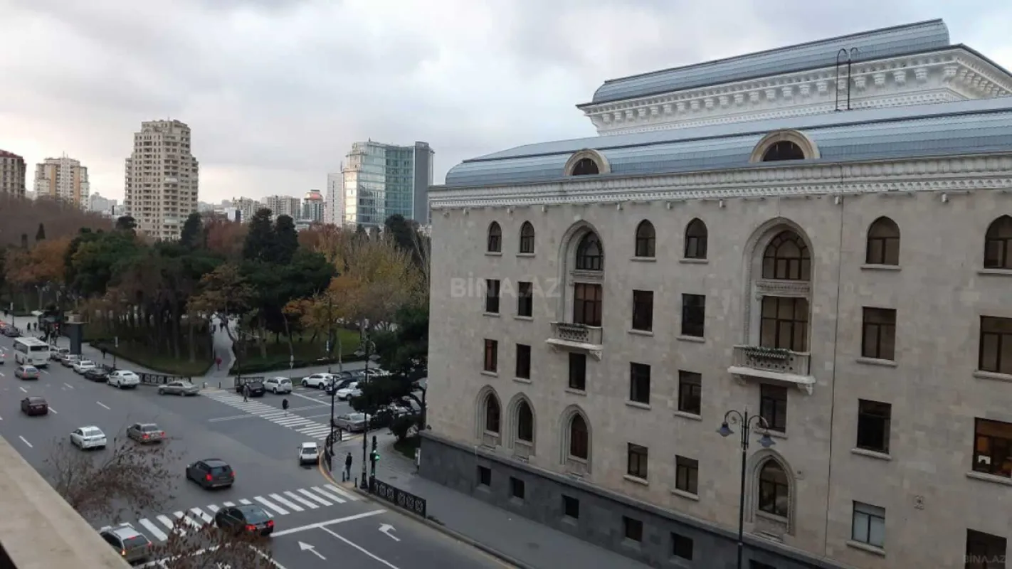 Kirayə verilir 3 otaqlı mənzil 95 m²