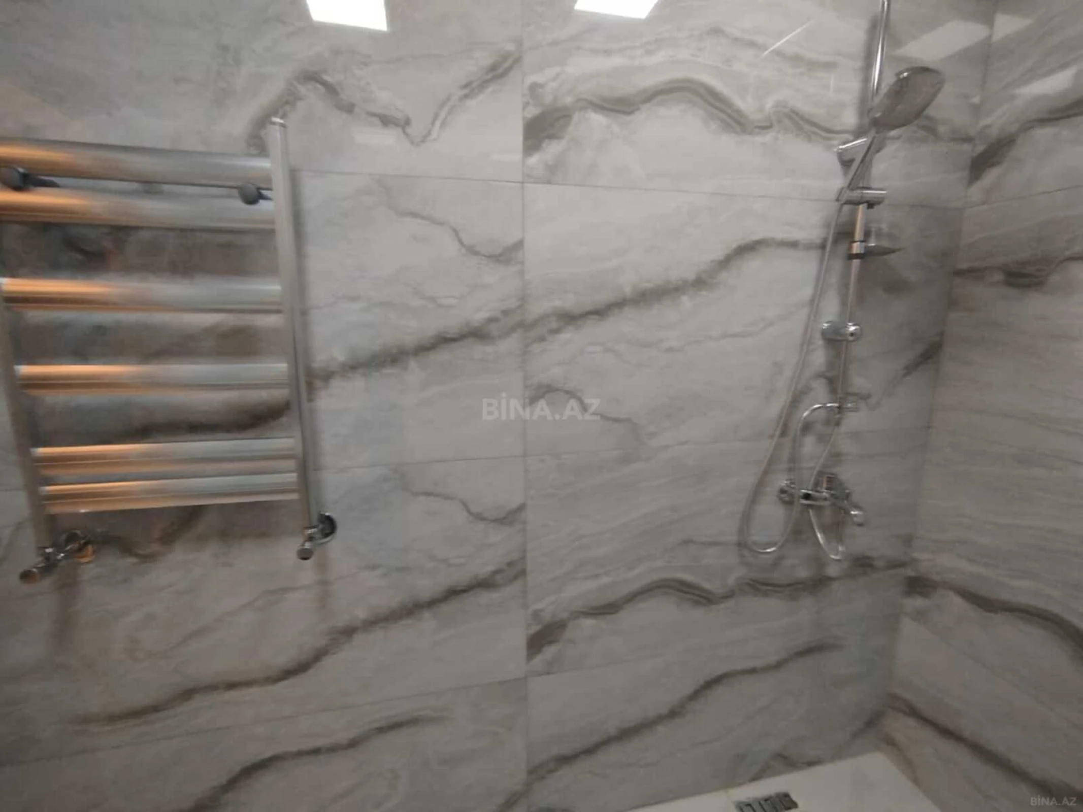 Satılır 2 otaqlı mənzil 52 m²