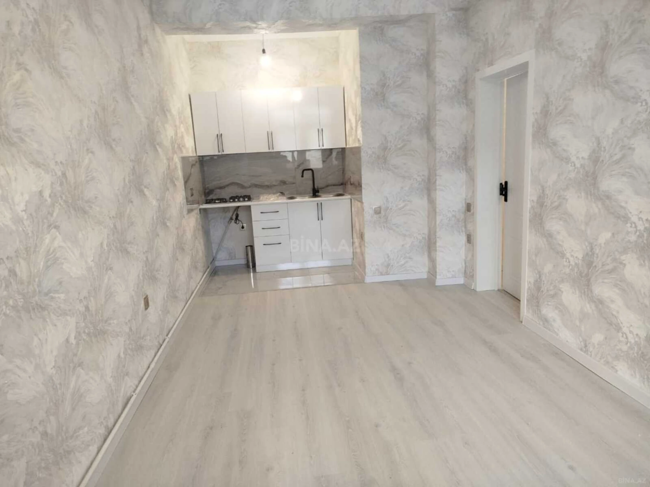 Satılır 2 otaqlı mənzil 52 m²
