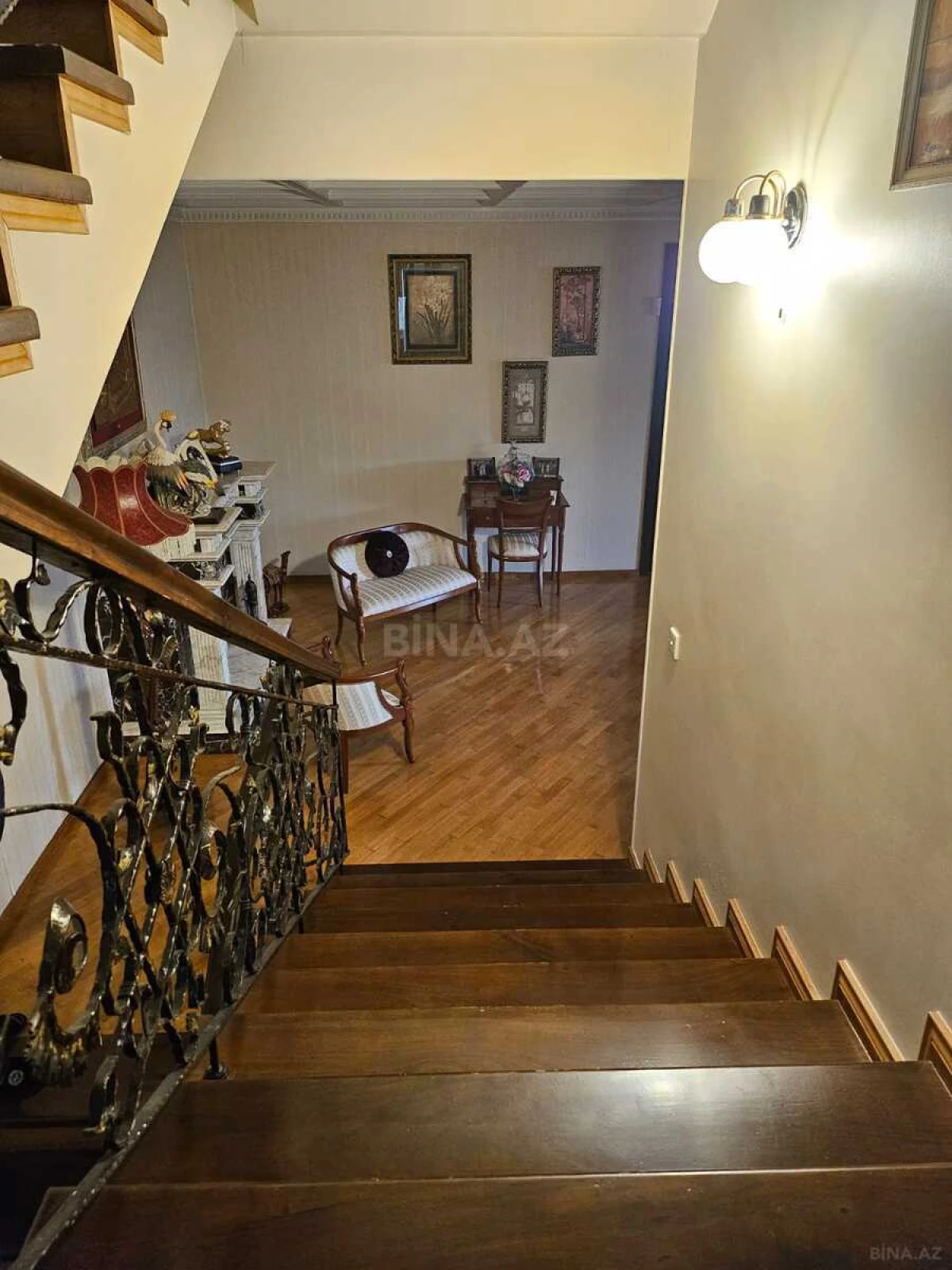 Kirayə verilir 7 otaqlı həyət evi 700 m²