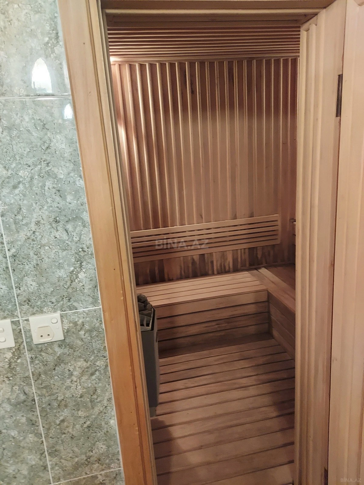 Kirayə verilir 7 otaqlı həyət evi 700 m²