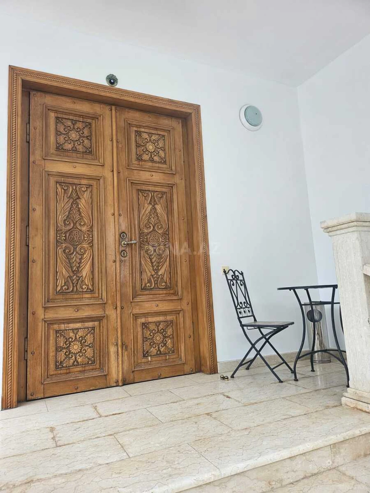 Kirayə verilir 7 otaqlı həyət evi 700 m²