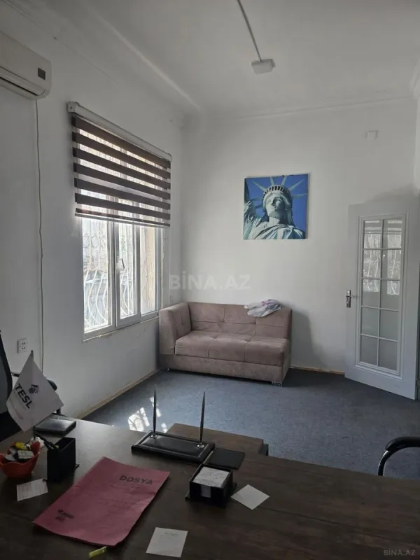 Kirayə verilir 4 otaqlı ofis 80 m²