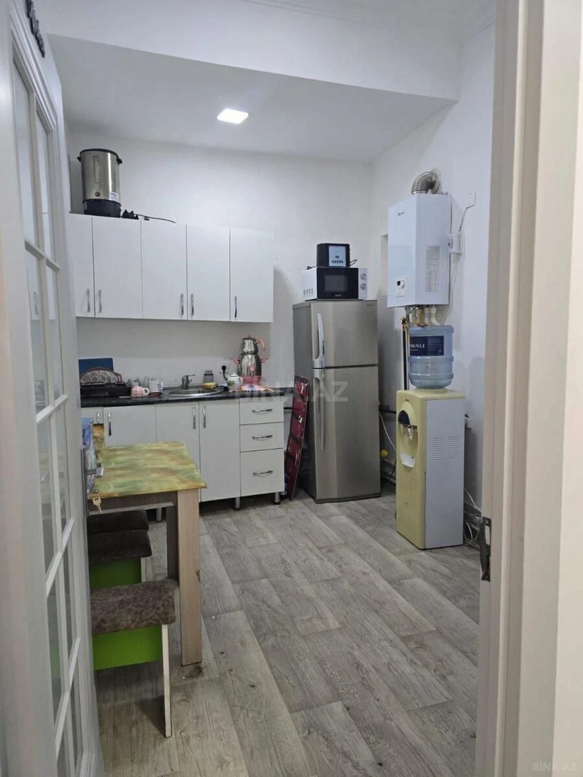 Kirayə verilir 4 otaqlı ofis 80 m²