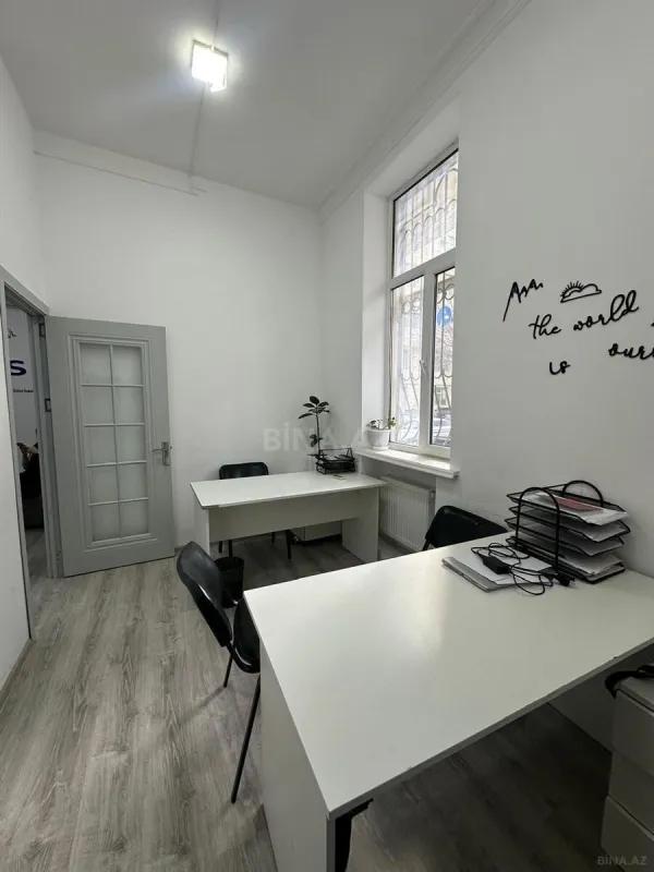 Kirayə verilir 4 otaqlı ofis 80 m²