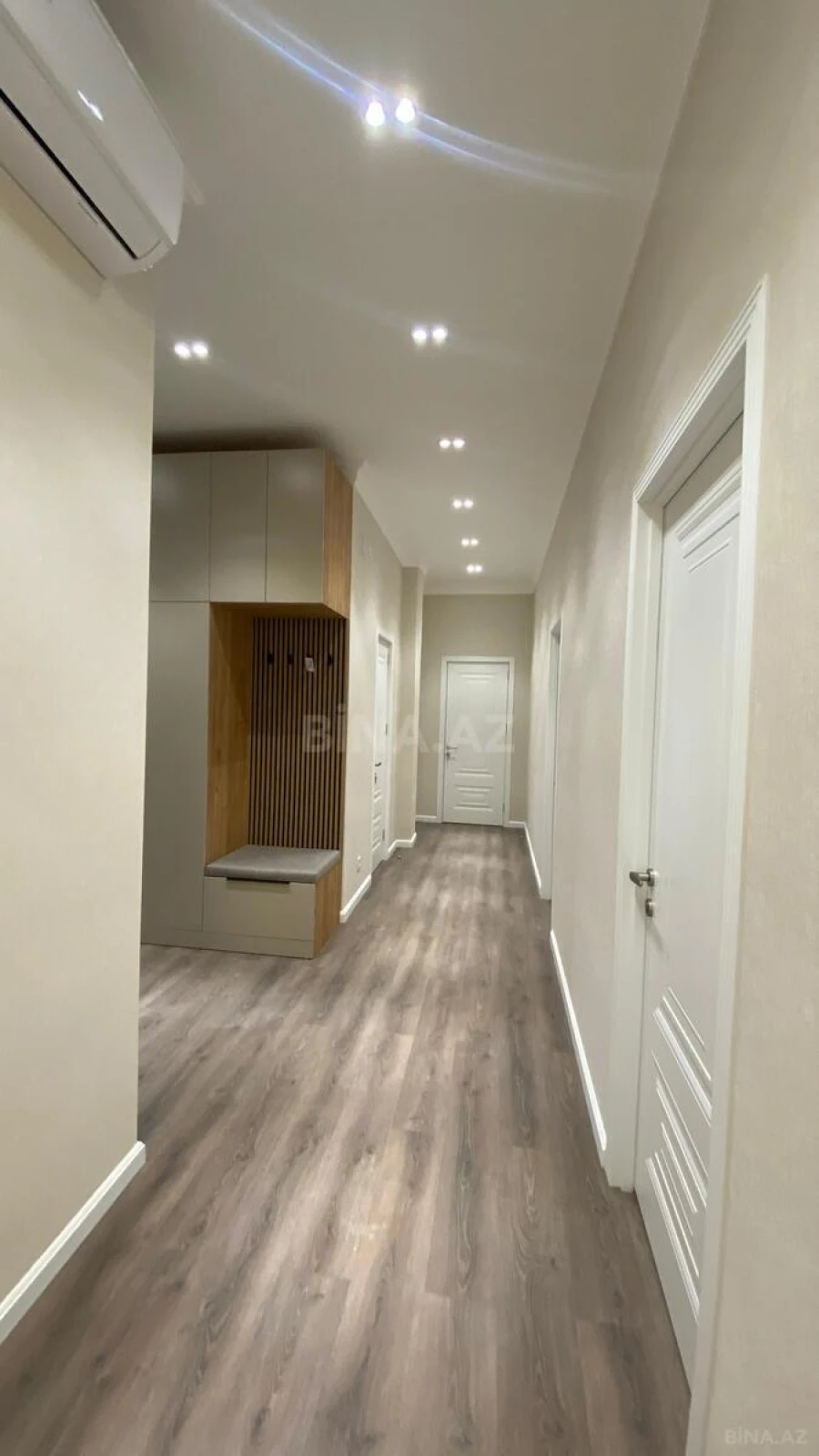 Kirayə verilir 3 otaqlı mənzil 130 m²